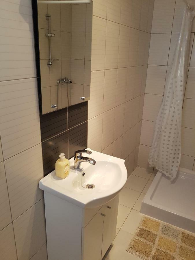 Apartments Mara Novi Vinodolski Eksteriør bilde
