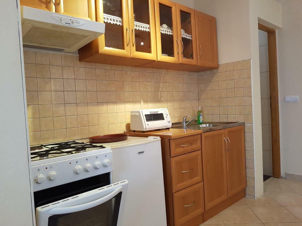 Apartments Mara Novi Vinodolski Eksteriør bilde